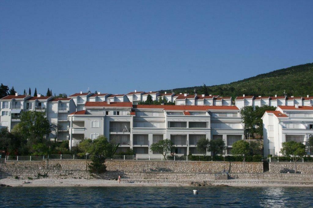 App Lolly Apartment Selce Exterior photo